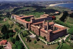 Logo de Universidad Pontificia Comillas