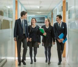 Logo de Instituto Privado en Madrid: Highlands School El Encinar