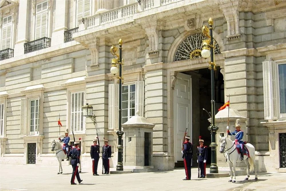 Cambio de Guardia en el Palacio Real de Madrid