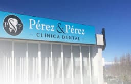 Logo de Pérez & Pérez Clínica Dental