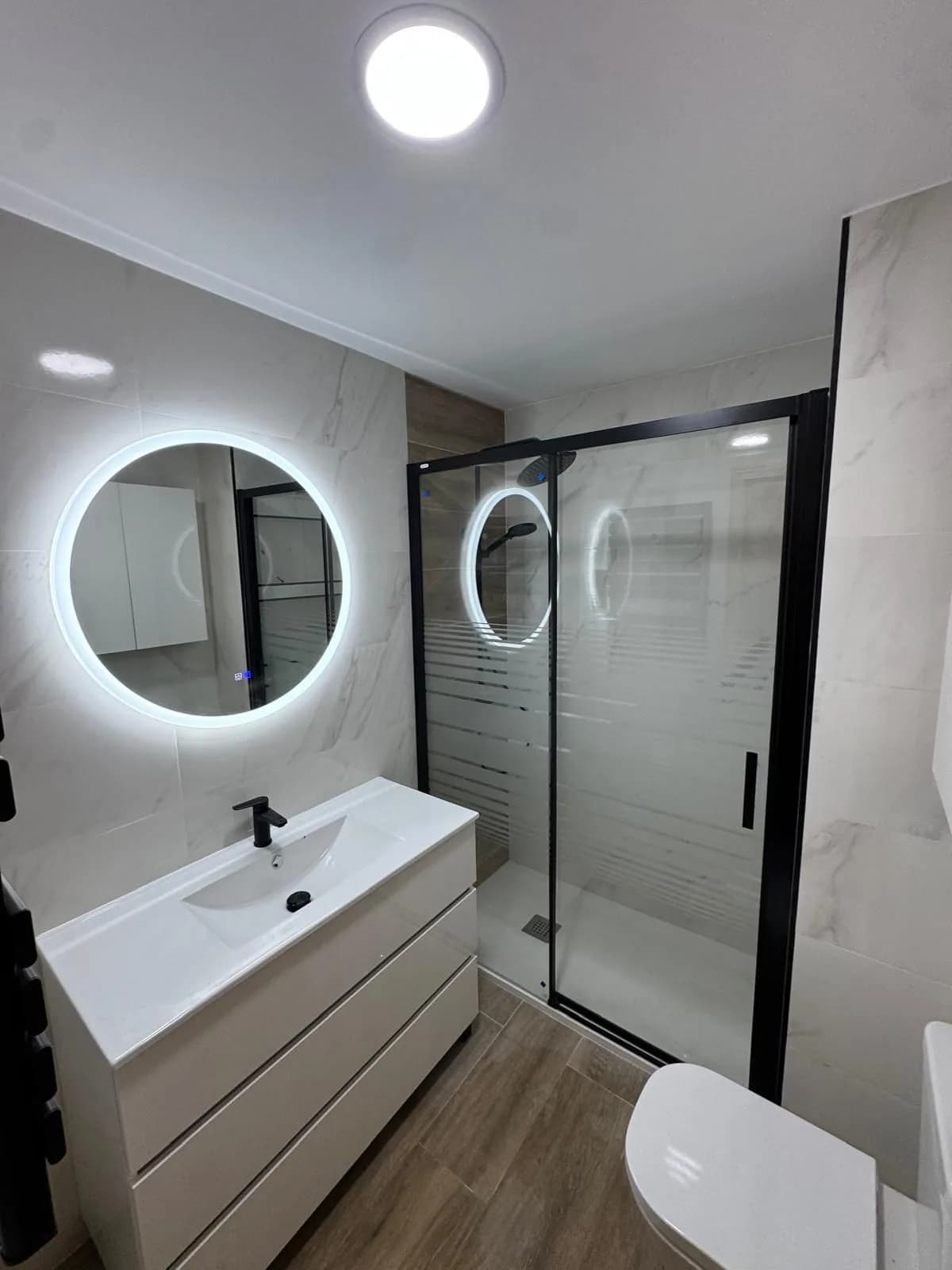 Reforma integral de baño de Finalis Reformas
