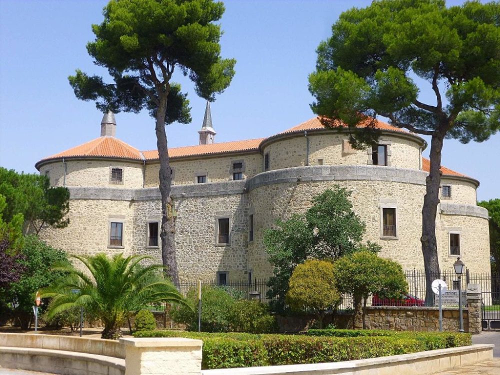 Castillo Villaviciosa de Odón. Fotografía_Zarateman en Wikimedia Commors